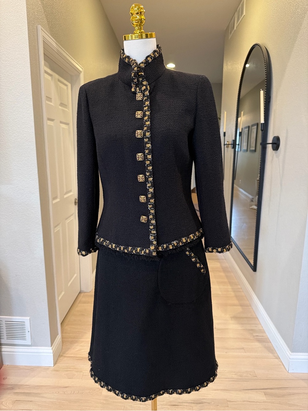 CHANEL Karl Lagerfeld Black Tweed Skirt Suit FR 40 CC Jewel Buttons P41436